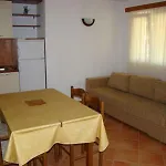 Seaside Laurus * מורטר