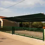 Seaside Laurus