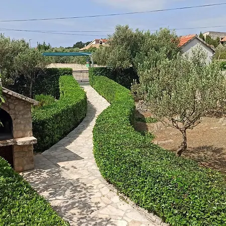 Seaside Laurus Apartment Murter