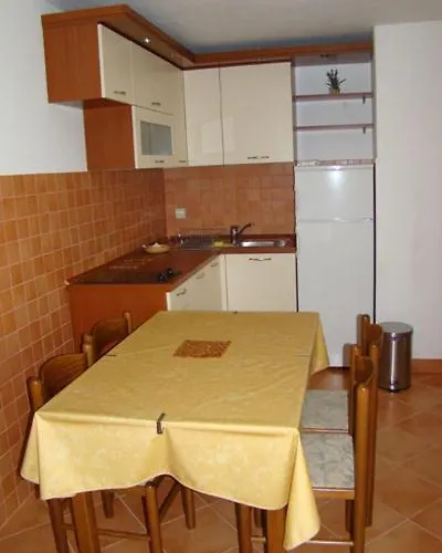 Seaside Laurus Murter